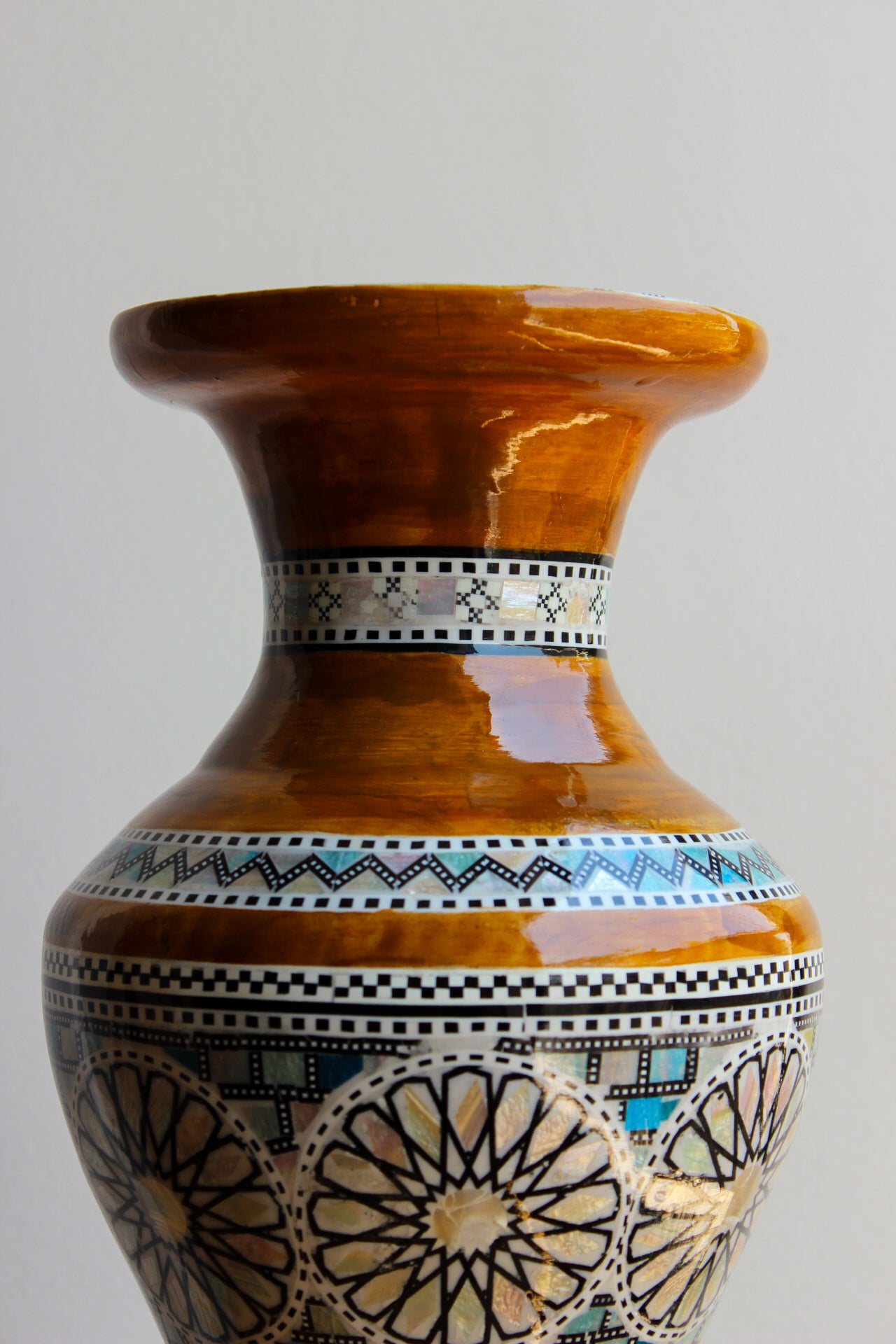 Mother of pearl inlay wooden vase